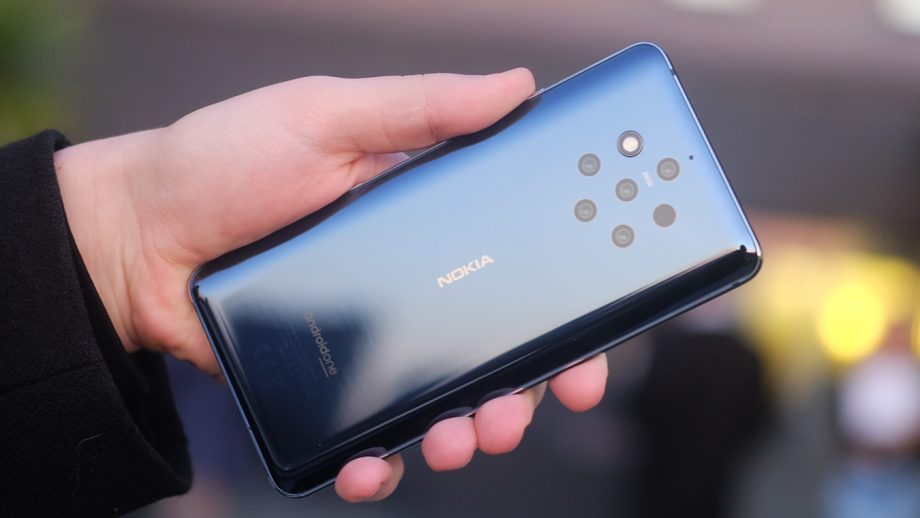Nokia-9-PureView-черный-920x518