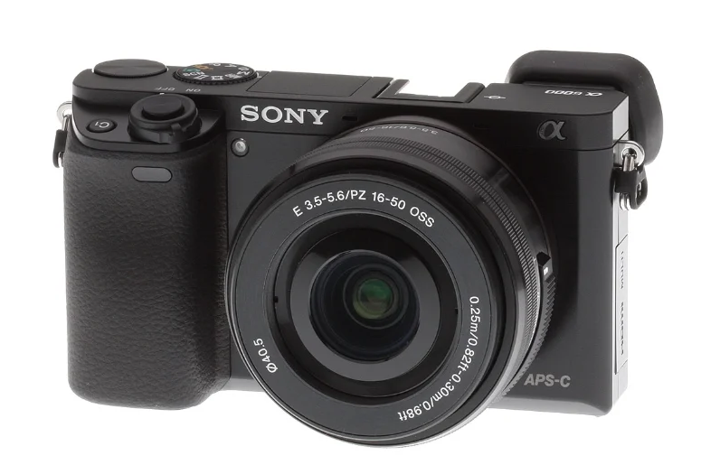 Фотоаппарат со сменной оптикой Sony Alpha ILCE-6000 Kit с поворотным экраном